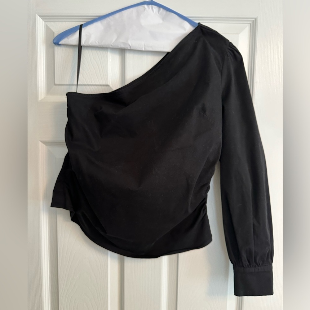 Superdown One-Shoulder Long Sleeve Top